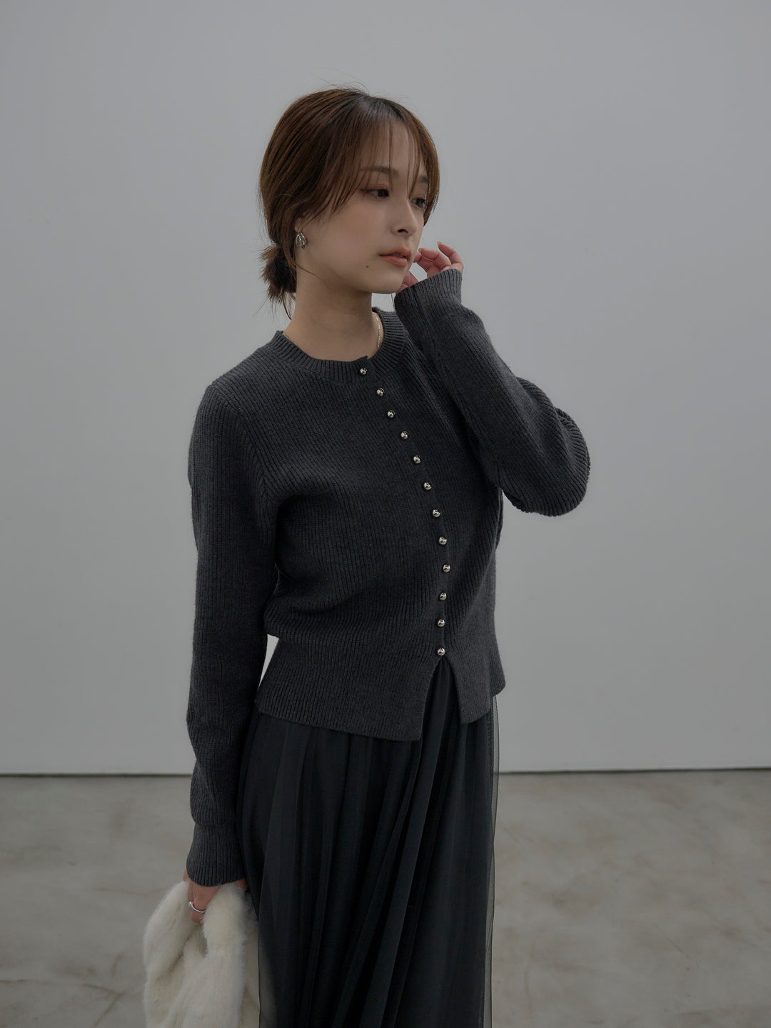 メタルボタンリブニットカーディガン
