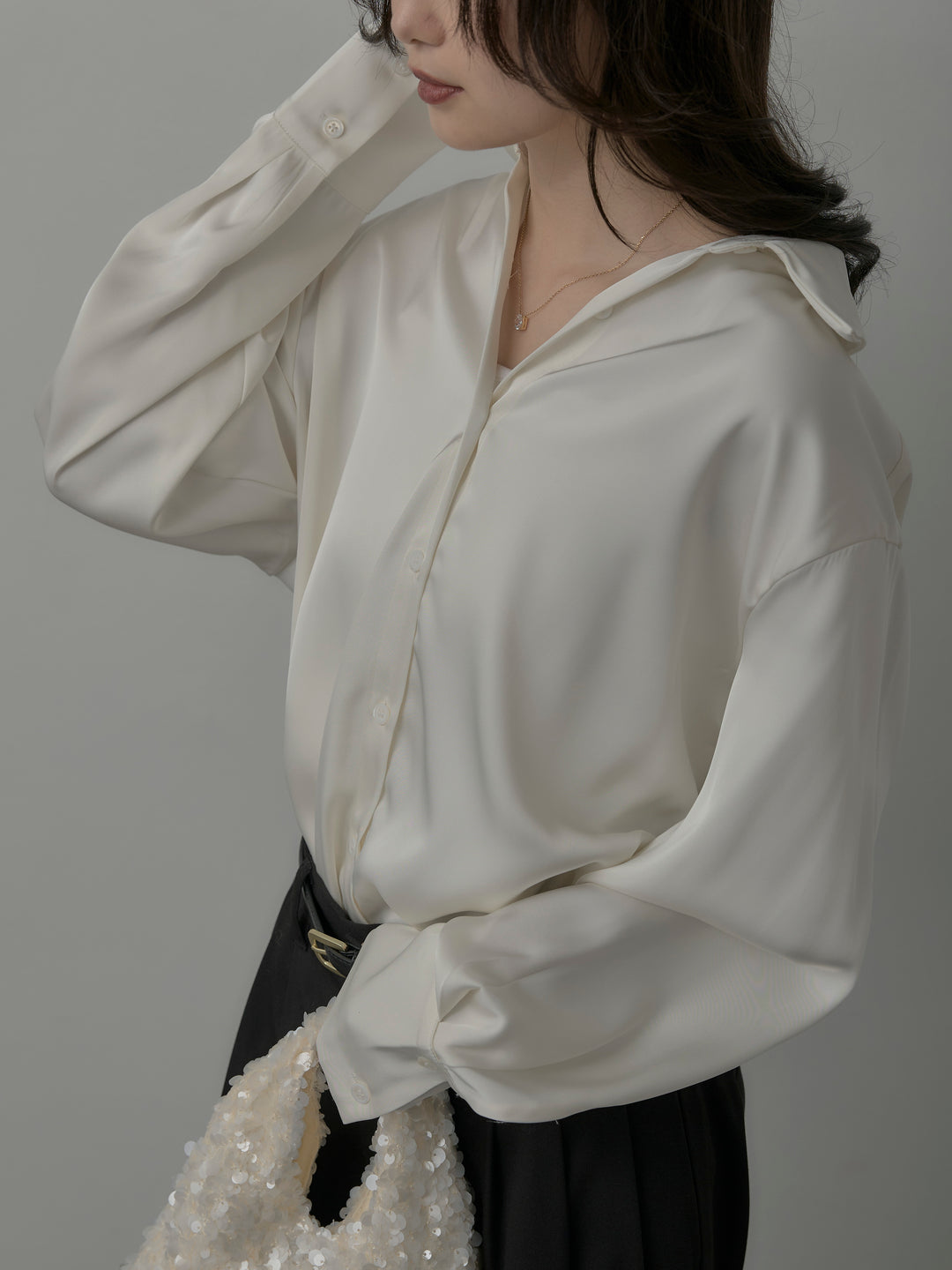 【SET】ケープ付きオーバーサテンシャツ+【Essential】３タックスラックス(2set)