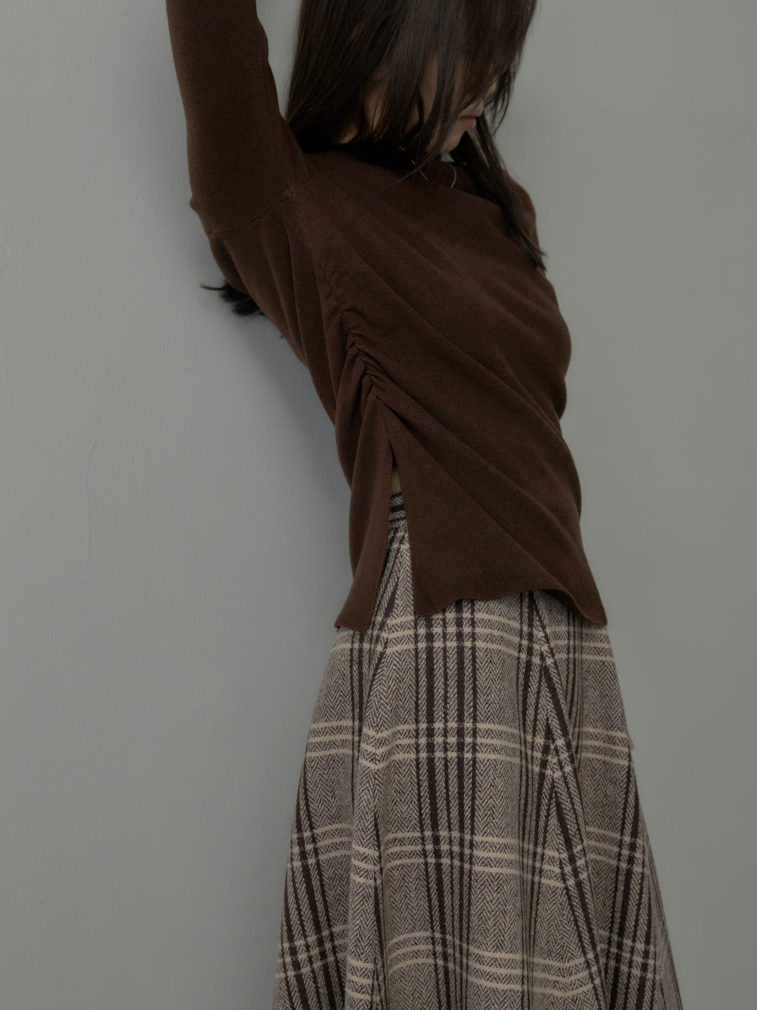 【SET】サイドスリットボートネックニットトップス+【Essential】クラシカルチェックウールタッチスカート(2set)