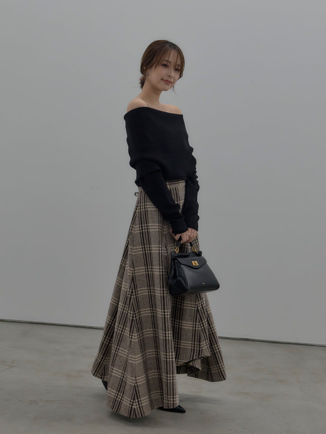 【SET】【premium touch】ソフトリブオフショルニットトップス+【Essential】クラシカルチェックウールタッチスカート(2set)
