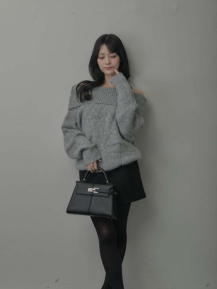 メランジニットオフショルトップス