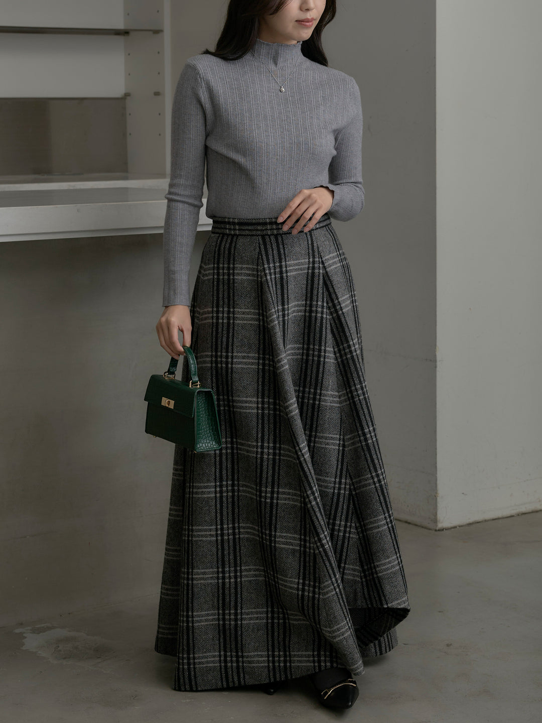 【Essential】クラシカルチェックウールタッチスカート