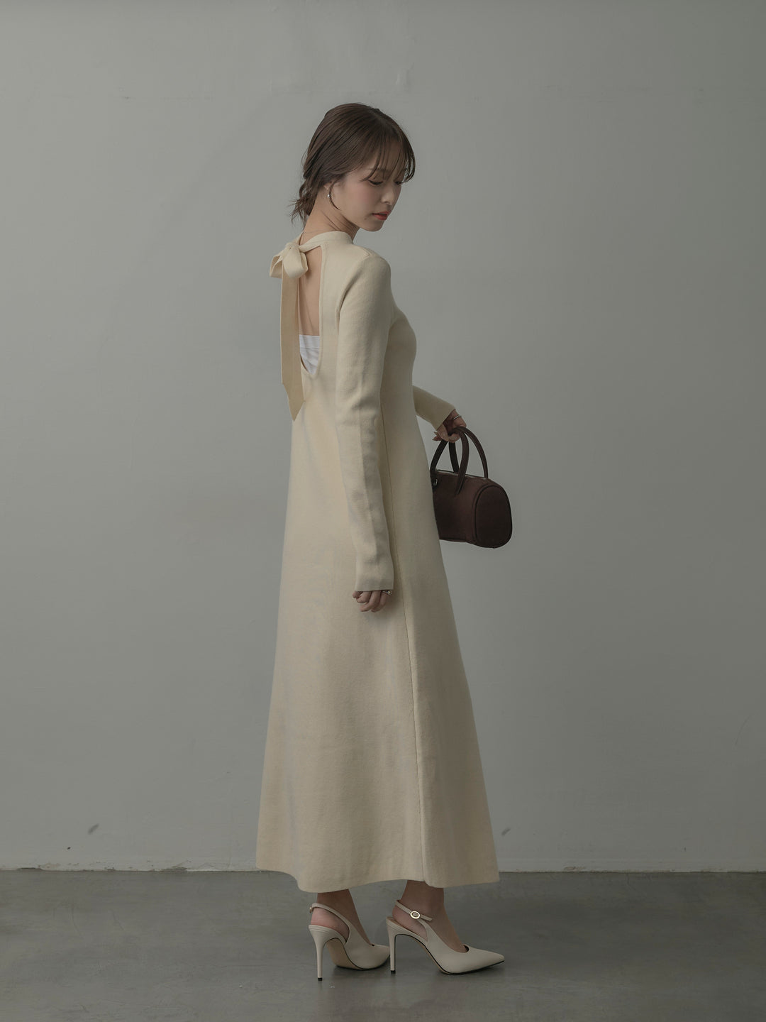バックリボンニットロングワンピース