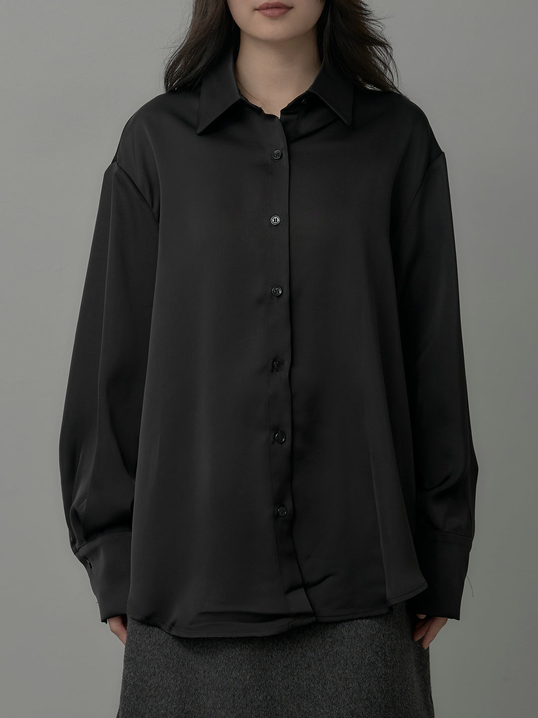 [予約]ケープ付きオーバーサテンシャツ