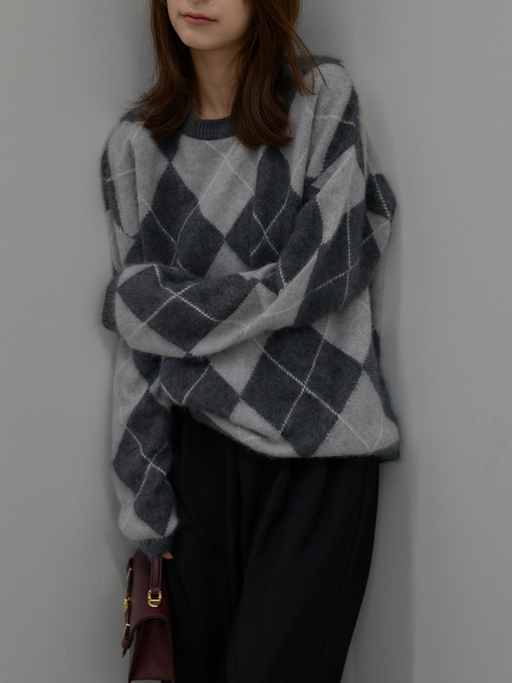 【premium touch】アーガイル柄ニットプルオーバー