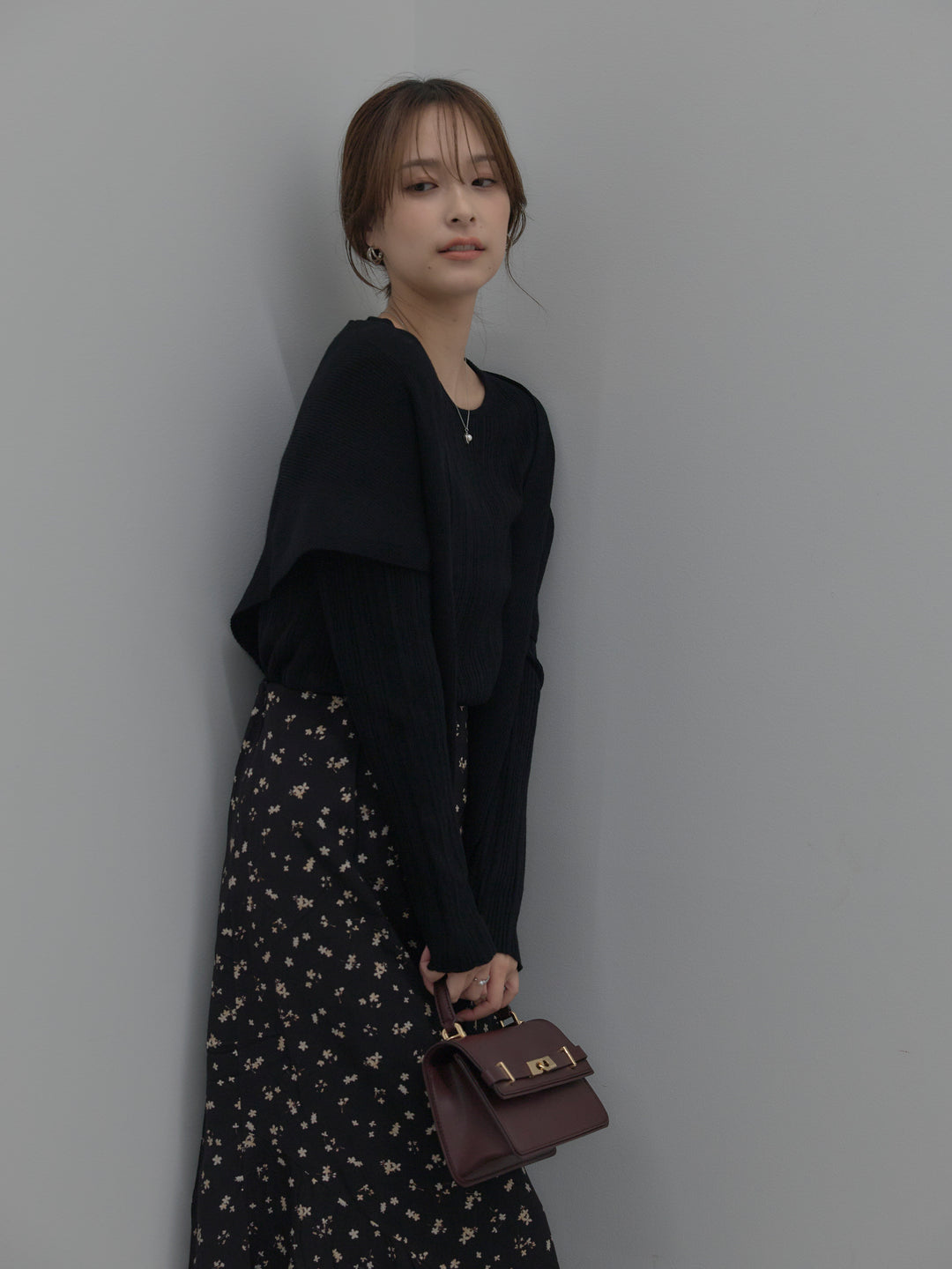 【SET】ニットスカーフ付きリブニットトップス+フラワーパターンマーメイドフレアスカート(2set)