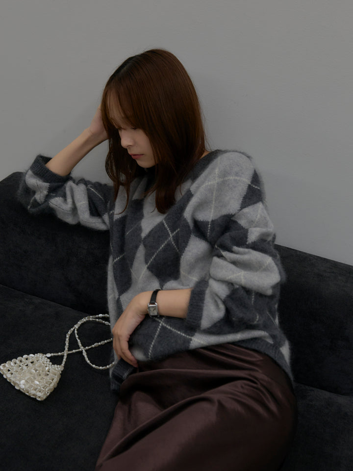 【SET】【premium touch】アーガイル柄ニットプルオーバー+ナローAラインサテンスカート(2set)