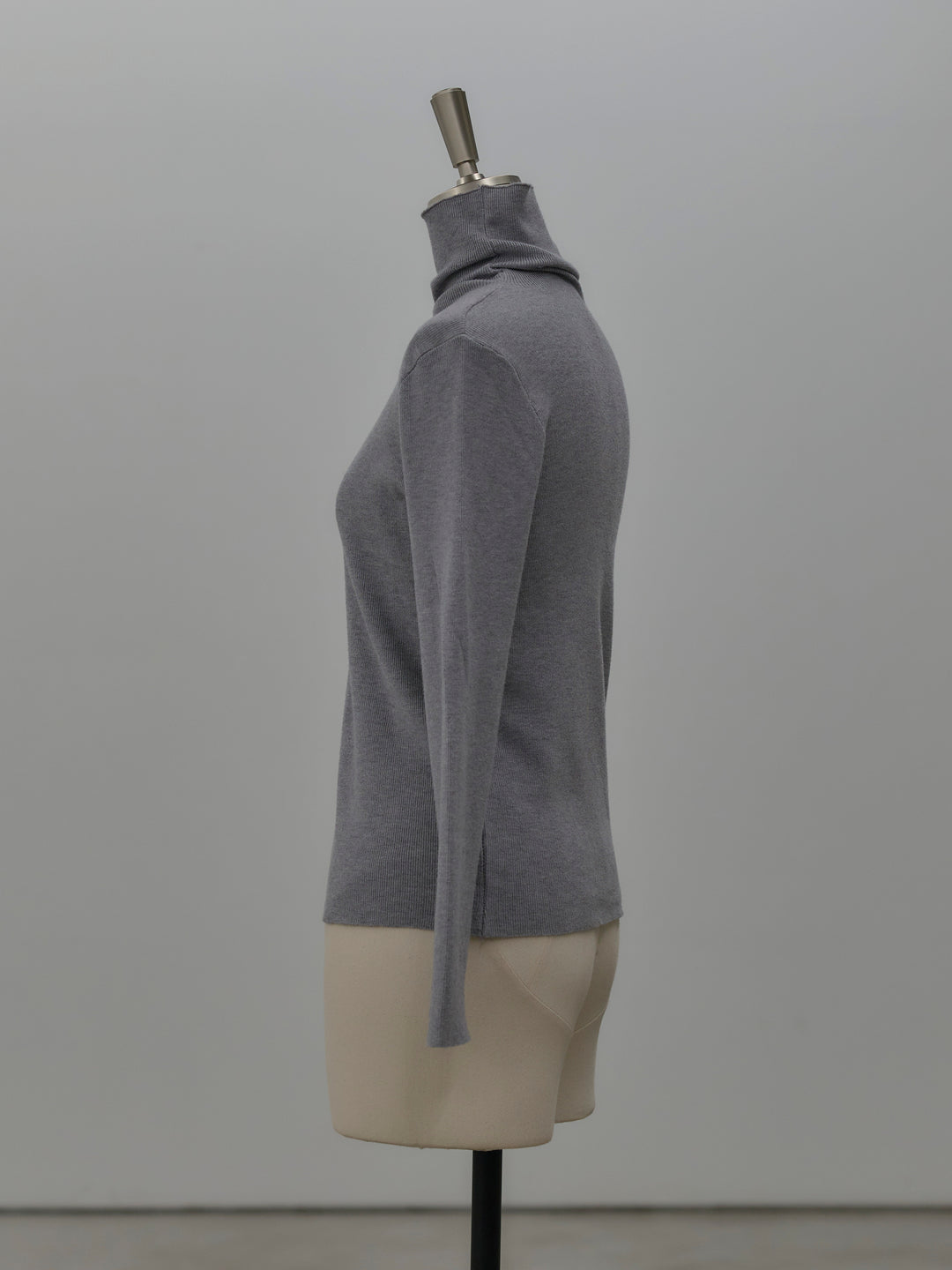 ベーシックリブタートルネック