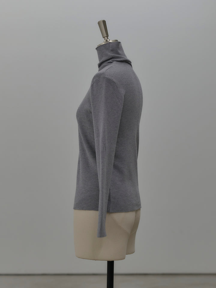 ベーシックリブタートルネック