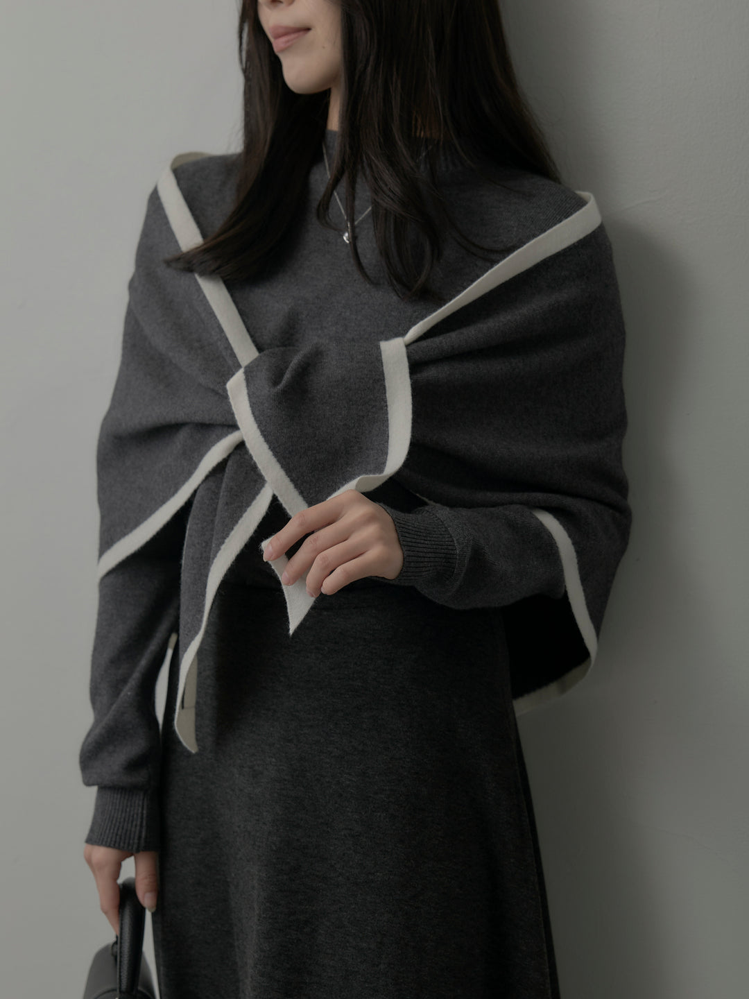 配色スカーフ付きニットトップス