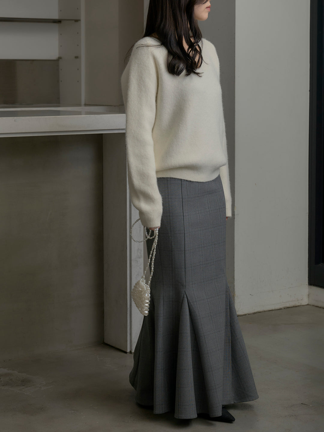【SET】モヘアタッチVネックニットプルオーバー+【Essential】チェック柄マーメイドスカート(2set)