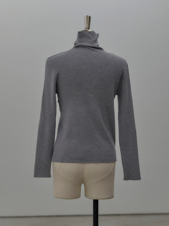 ベーシックリブタートルネック