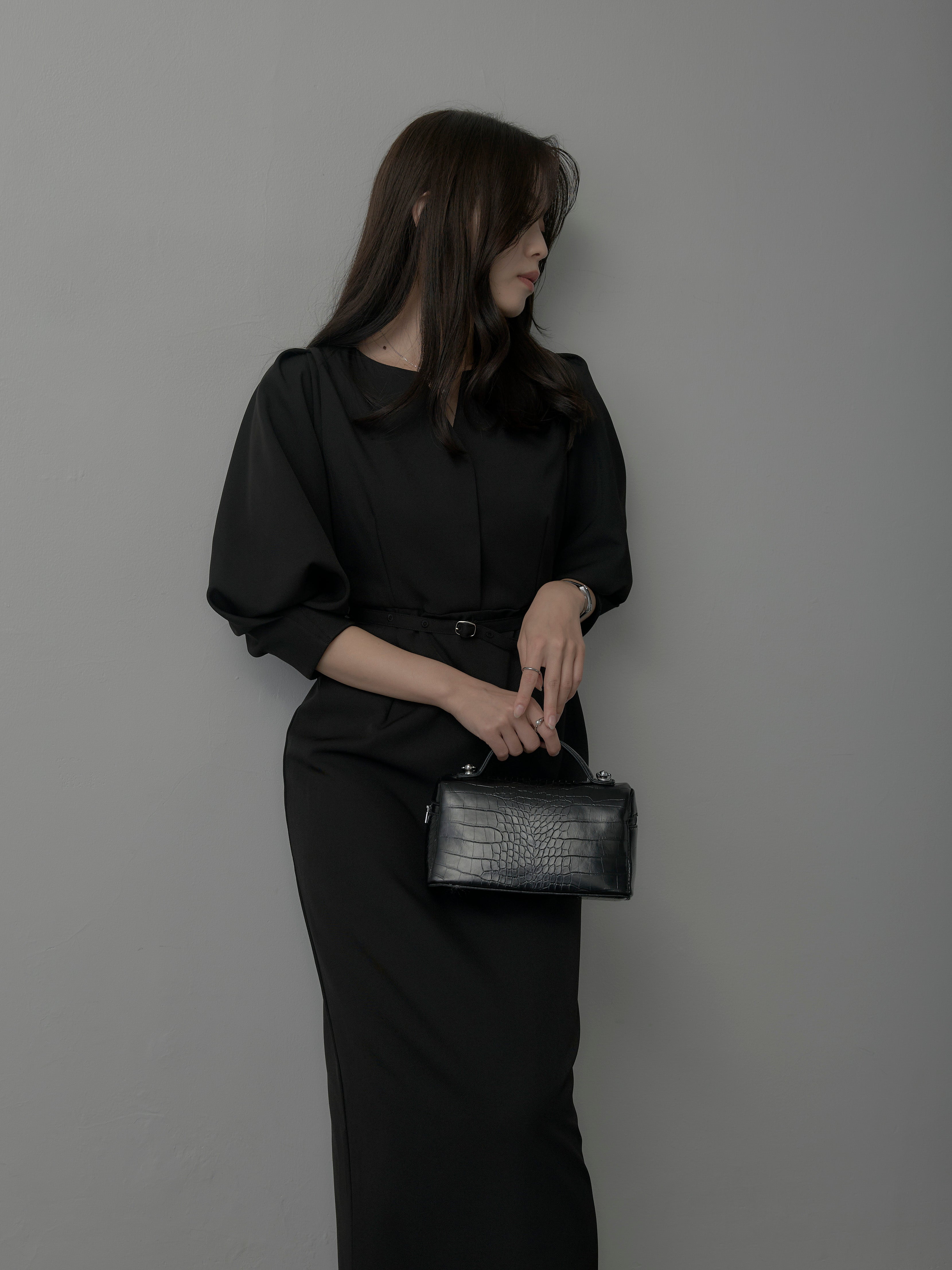 Essential】裾レースパフスリーブワンピース – nairo