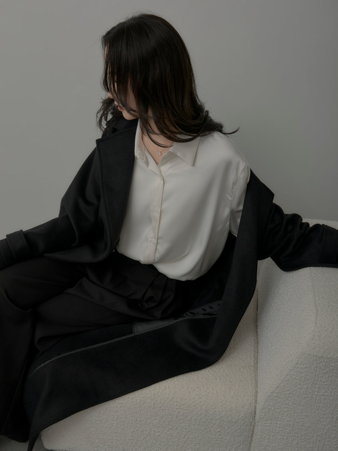 【SET】【Essential】ソフトウールリバートレンチコート+ケープ付きオーバーサテンシャツ+【Essential】３タックスラックス(3set)