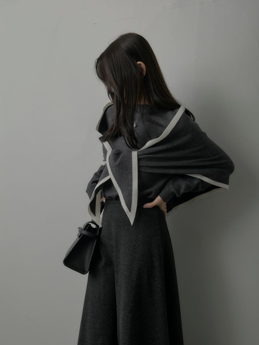 【SET】配色スカーフ付きニットトップス+リラクシーフレアロングスカート(2set)