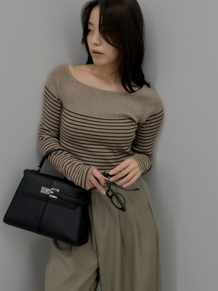 ハーフボーダーニットトップス