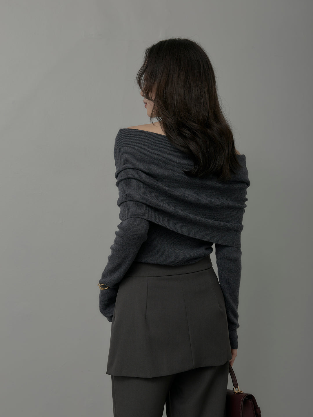 [予約]オフショルリブニットトップス