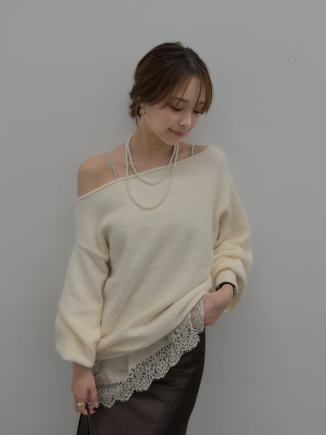 【SET】【premium touch】2wayショルダーニットプルオーバー+ナローAラインサテンスカート(2set)