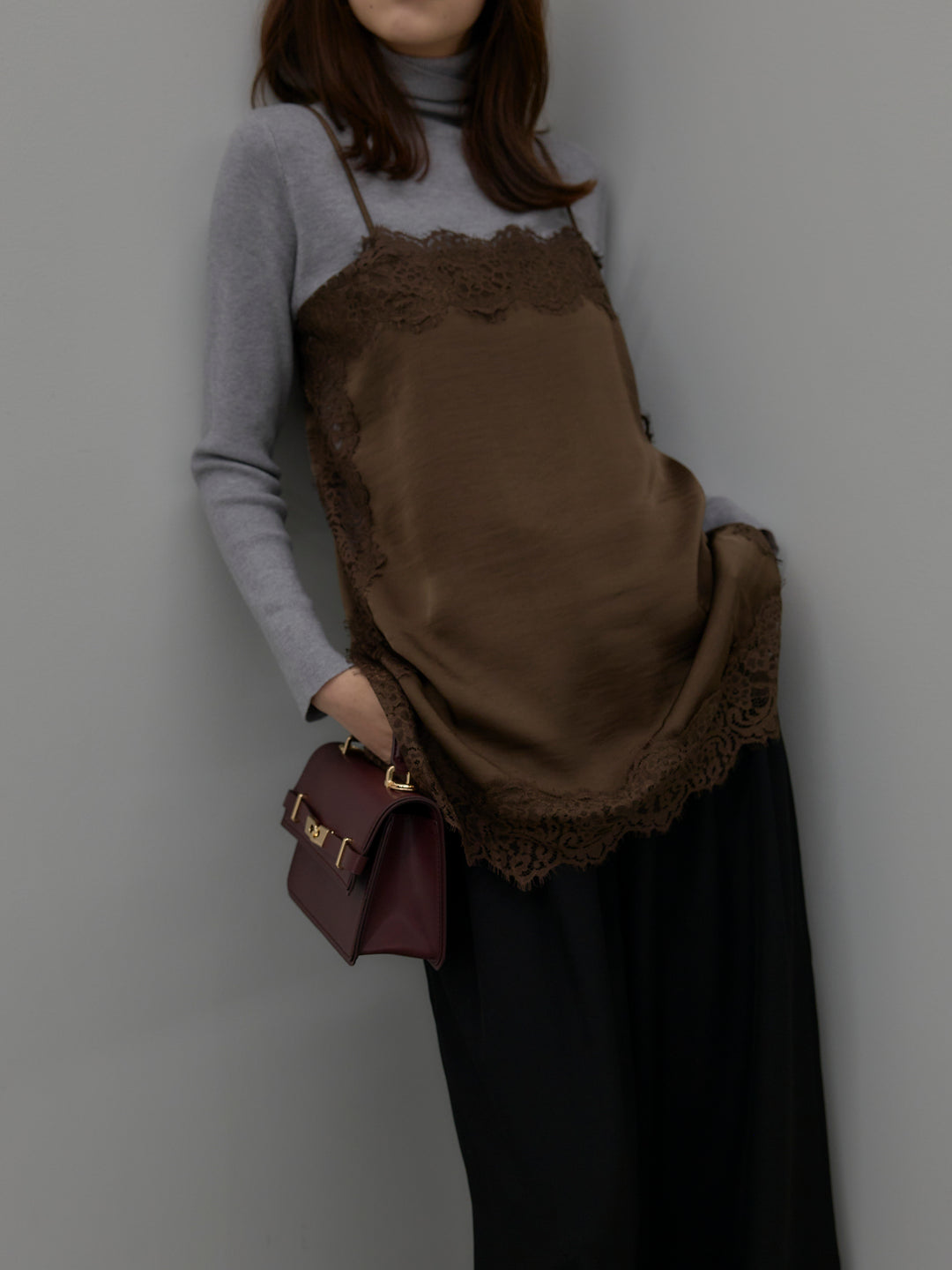 レースサテンキャミソール