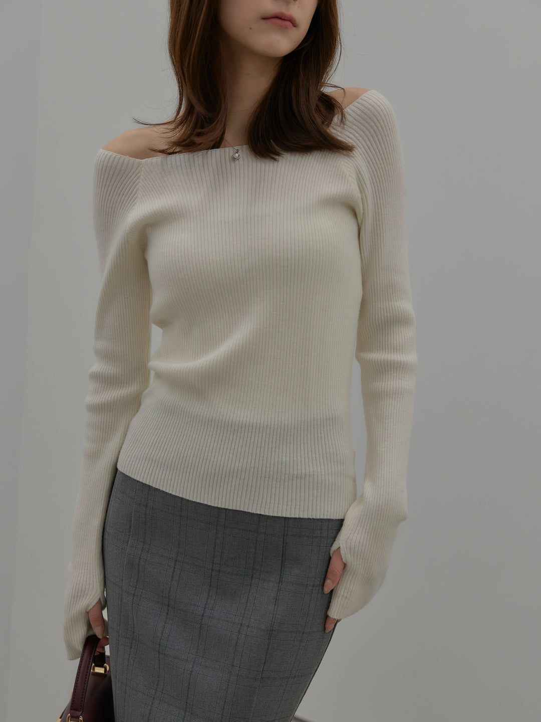 スクエアネックリブニット