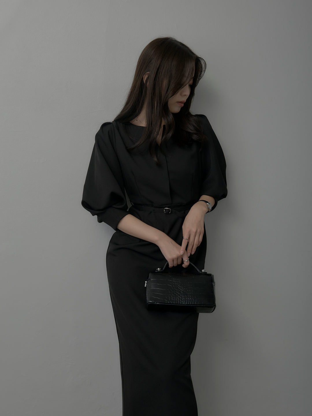 【Essential】裾レースパフスリーブワンピース