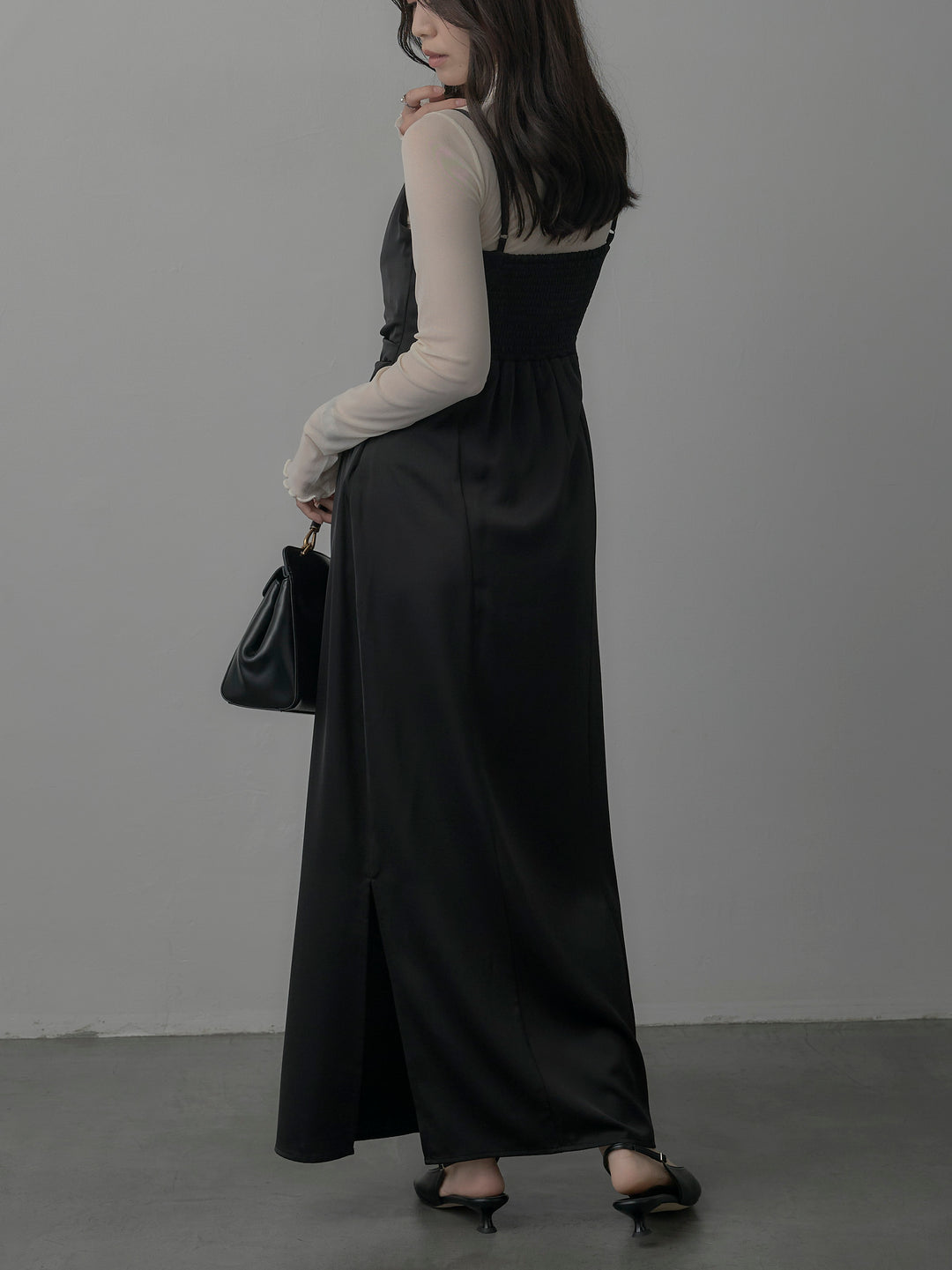 【SET】メロウフリルシアートップス+【Essential】サテンドレープキャミワンピ(2set)