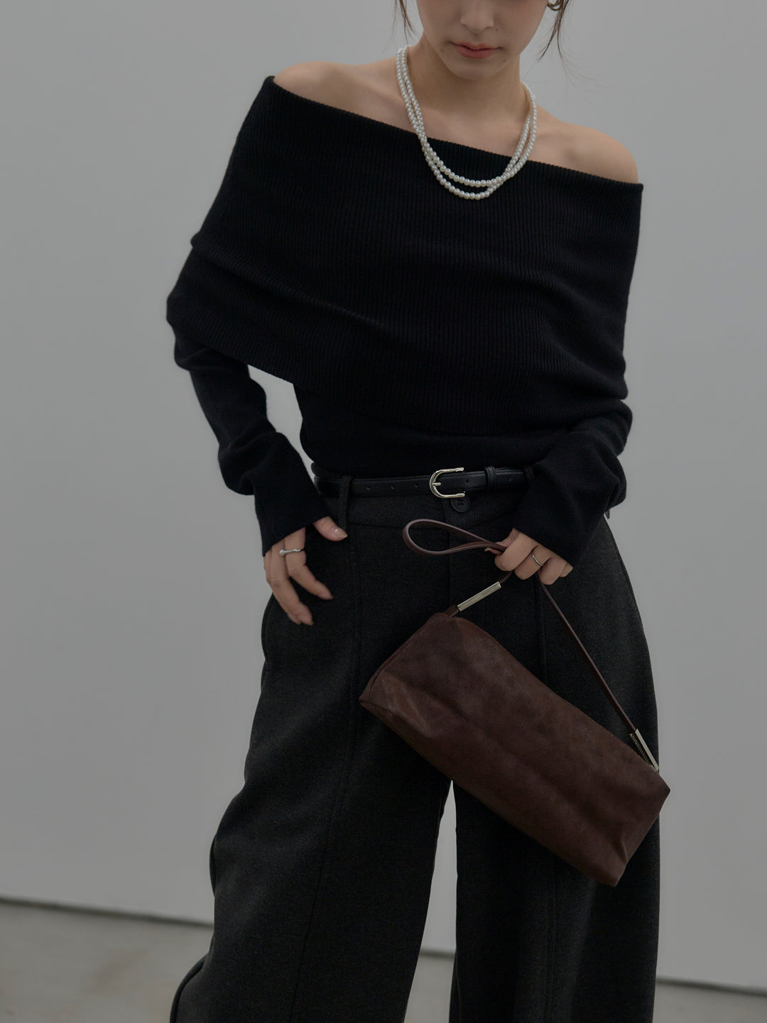 【SET】【premium touch】ソフトリブオフショルニットトップス+カーブデザインスウェットライクパンツ(2set)