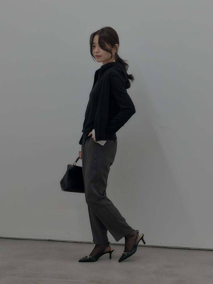 ベーシックテーパードパンツ