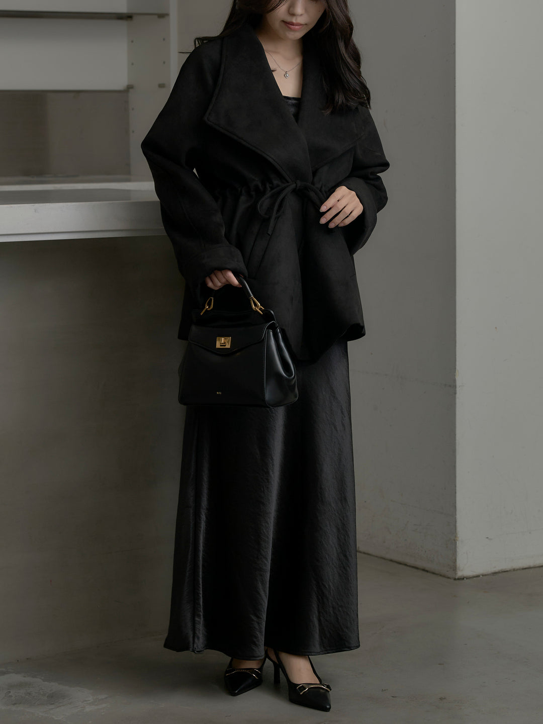 【SET】BIGカラースウェードジャケット+ナローAラインサテンスカート(2set)