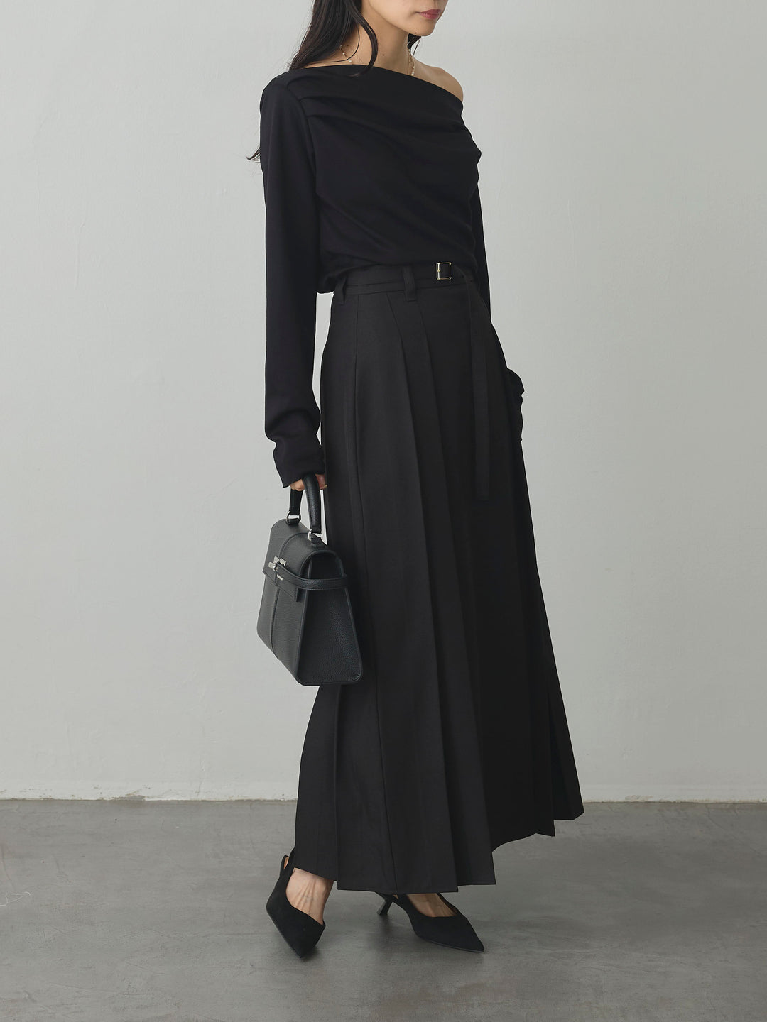 【SET】【Essential】2wayショルダードレープカットトップス+【Essential】ベルト付きサイドタックスカート(2set)