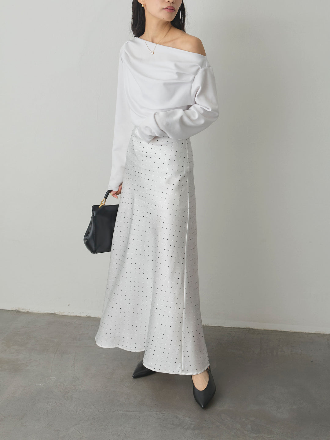 【SET】【Essential】2wayショルダードレープカットトップス+ドットサテンスカート(2set)