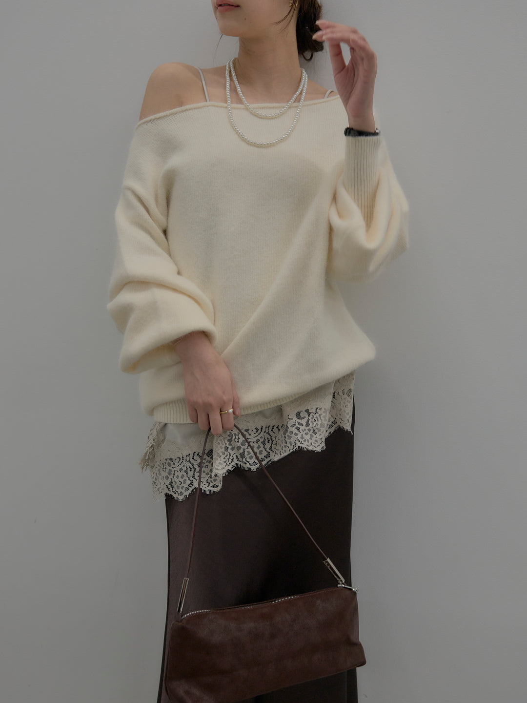 【SET】【premium touch】2wayショルダーニットプルオーバー+ナローAラインサテンスカート(2set)