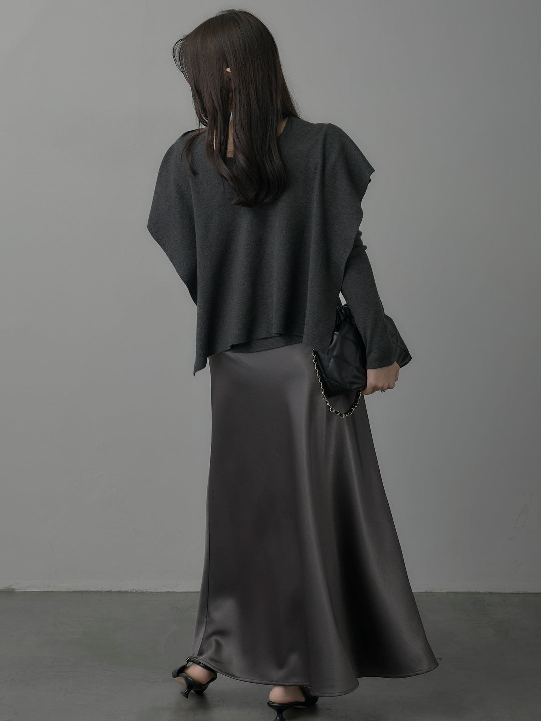 【SET】2wayリブニットポンチョトップス+ヘビーサテンAラインスカート(2set)