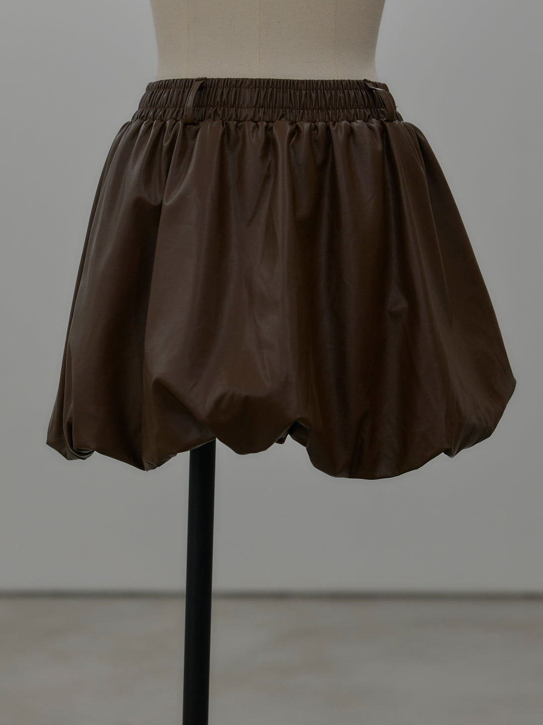 ソフトレザーバルーンミニスカート