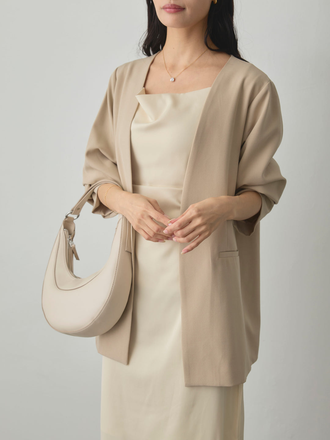 【SET】【Essential】フロントホックノーカラージャケット+【Essential】サテンドレープキャミワンピ(2set)