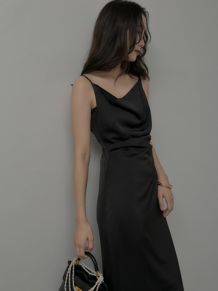 【Essential】サテンドレープキャミワンピ