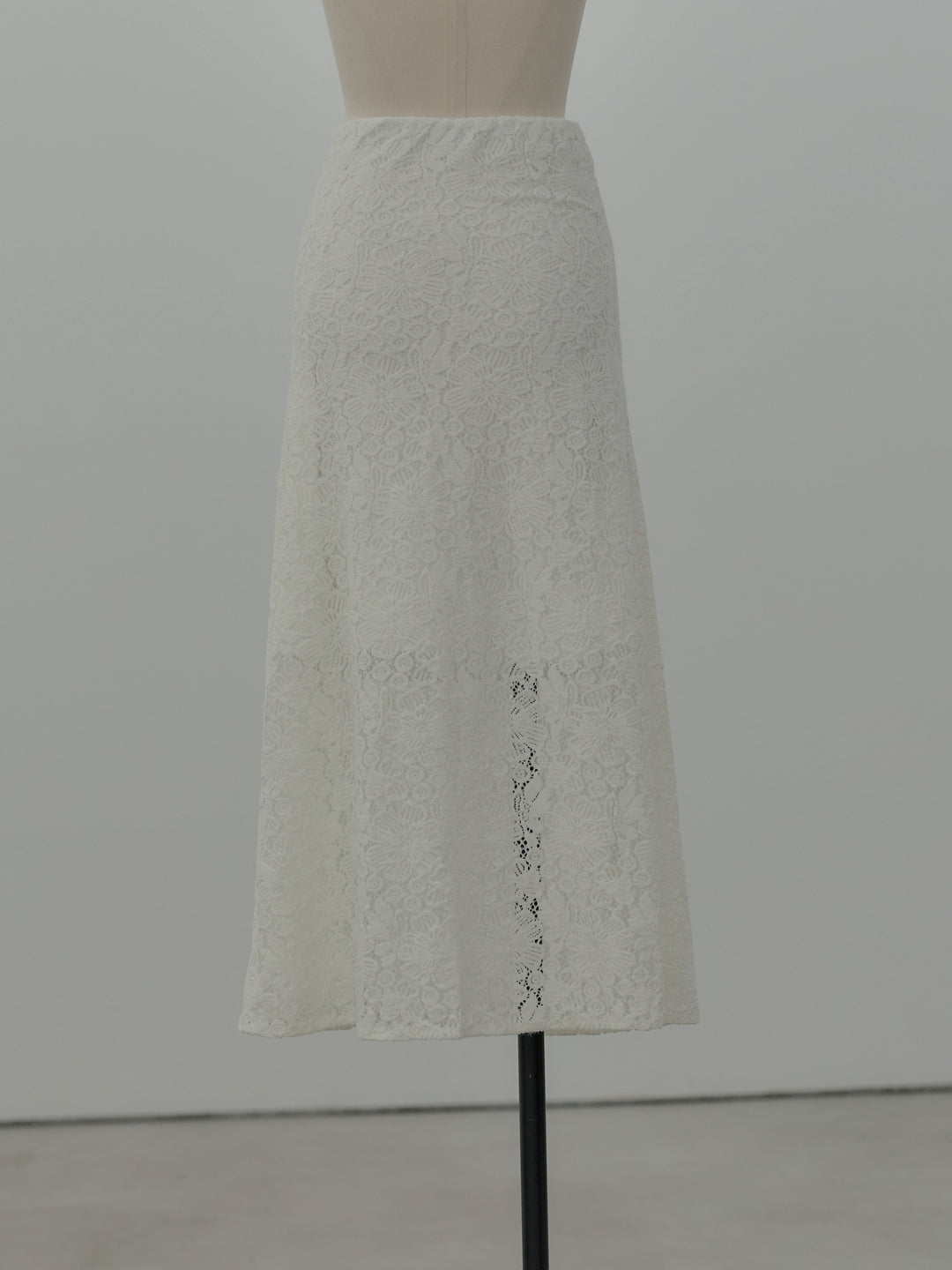 フラワーベロアレースAラインスカート