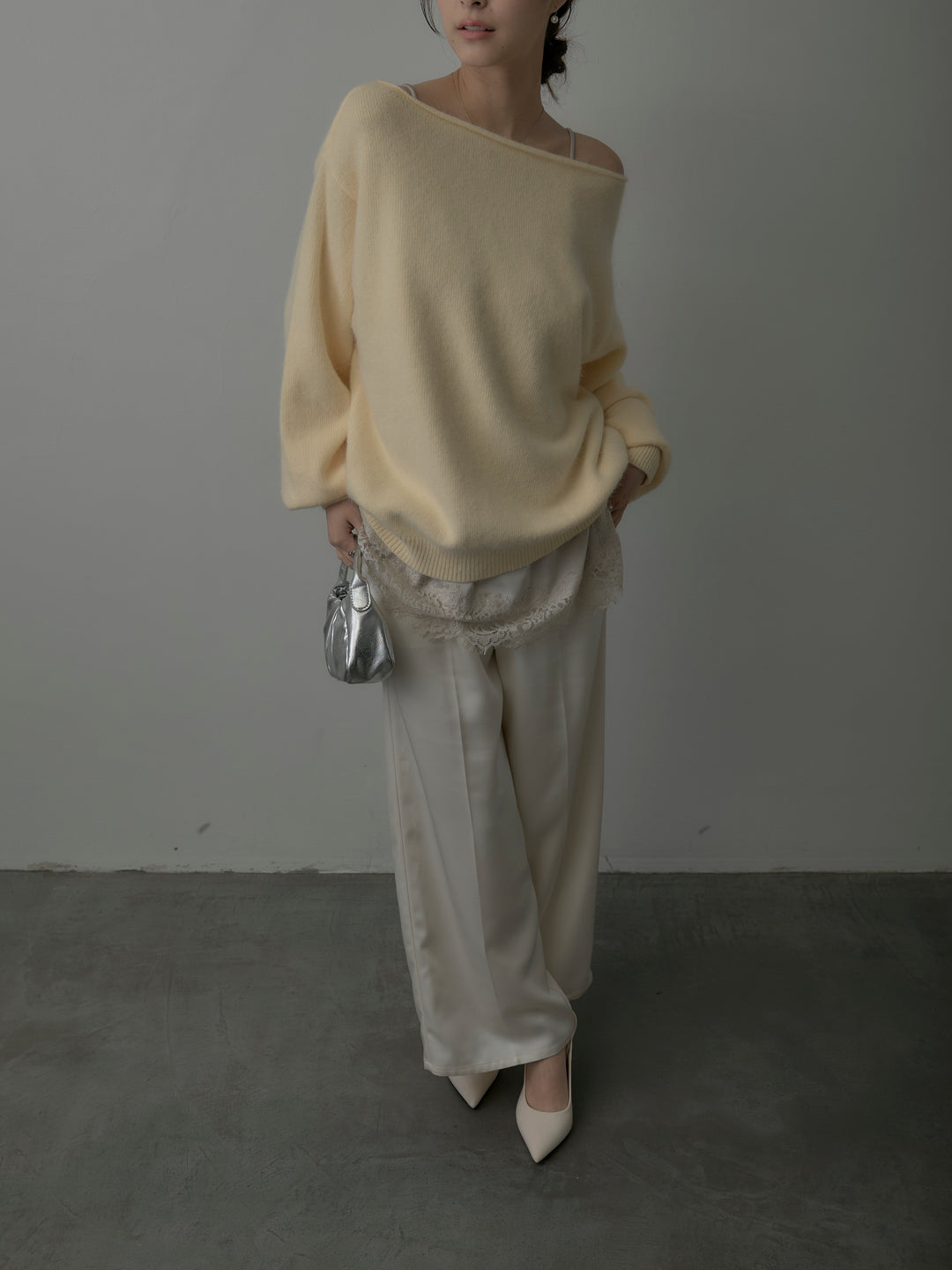 【SET】【premium touch】2wayショルダーニットプルオーバー+レースサテンキャミソール+【Essential】センタープレスサテンパンツ(3set)