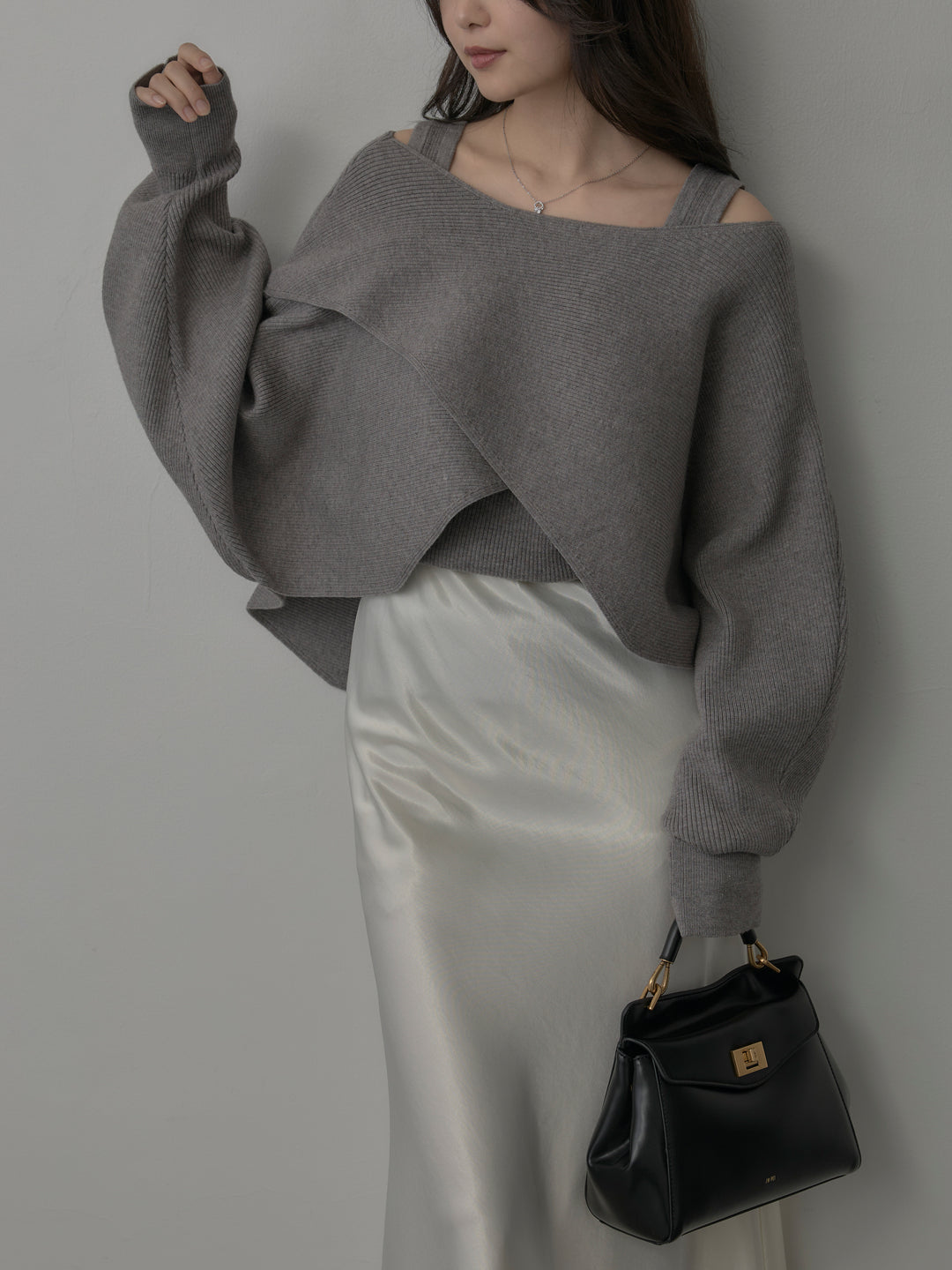 [予約]タンク付きクロスデザインニットプルオーバー