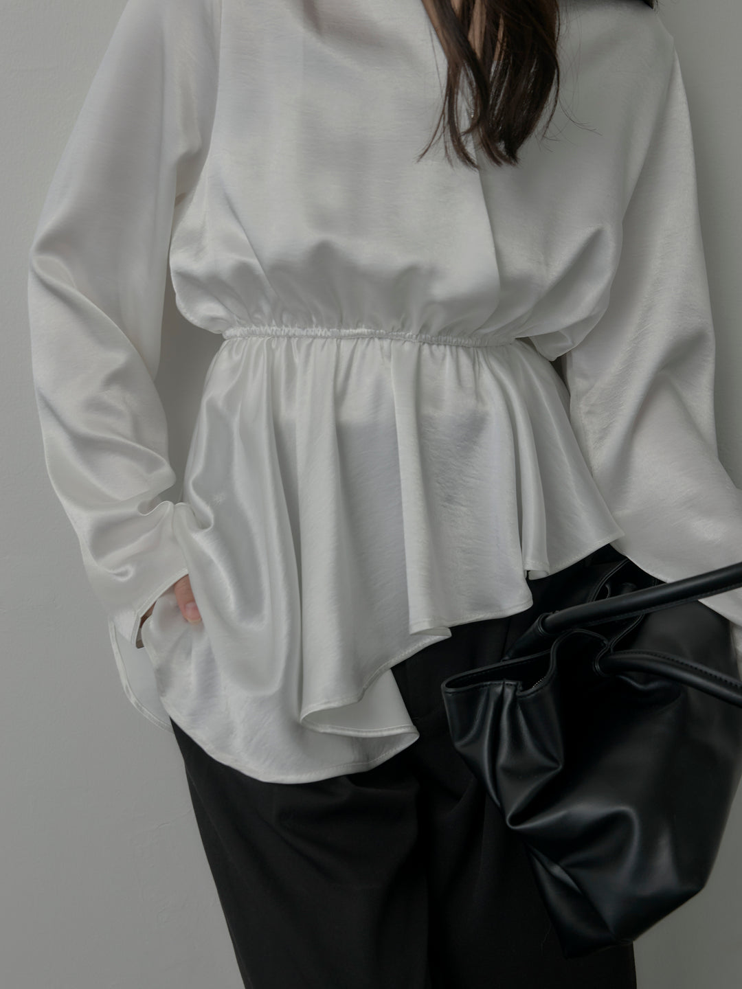 【SET】Vネックアシメサテンブラウス+【Essential】３タックスラックス(2set)