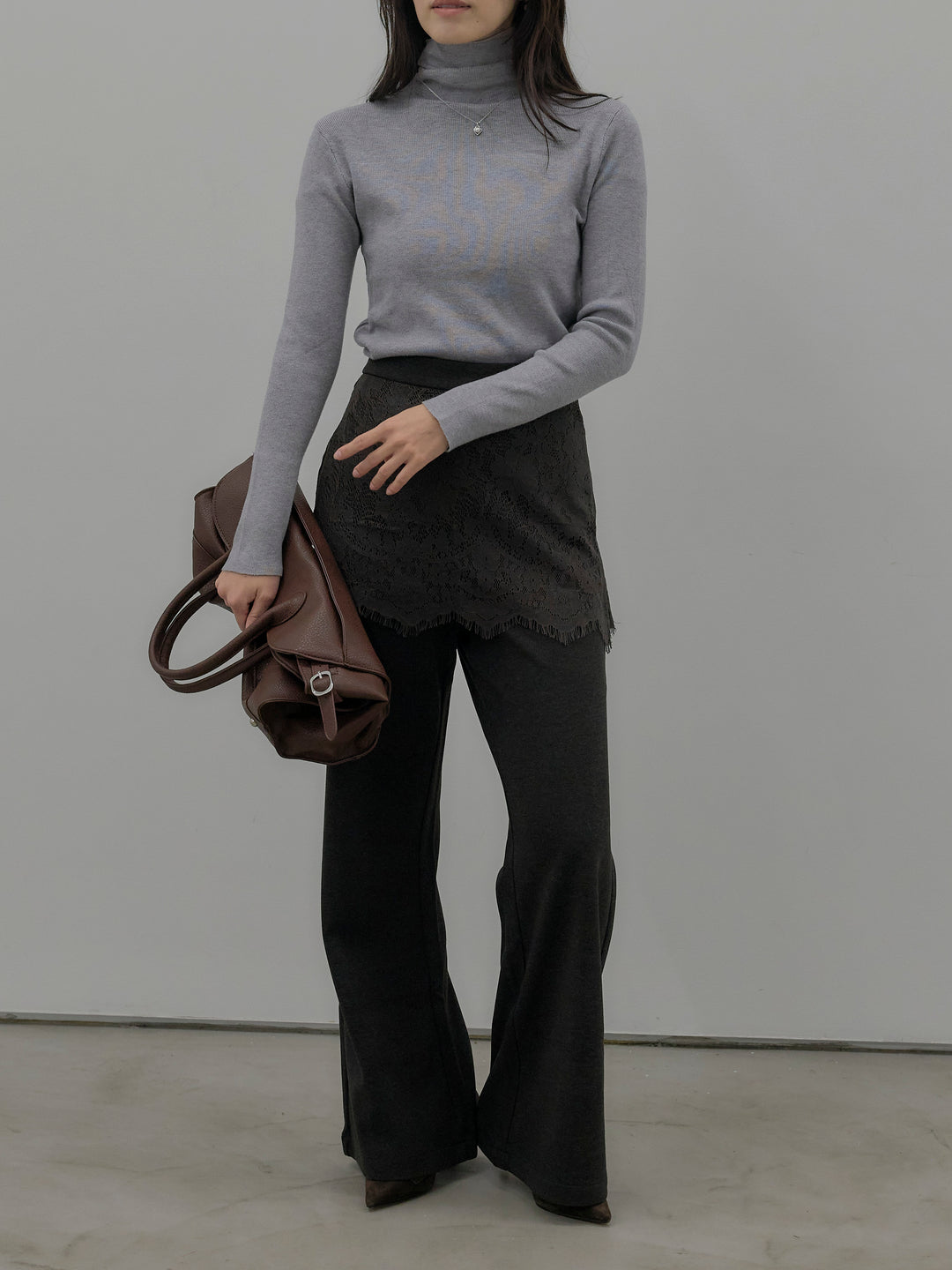 【SET】ベーシックリブタートルネック+レースレイヤードセミフレアパンツ(2set)