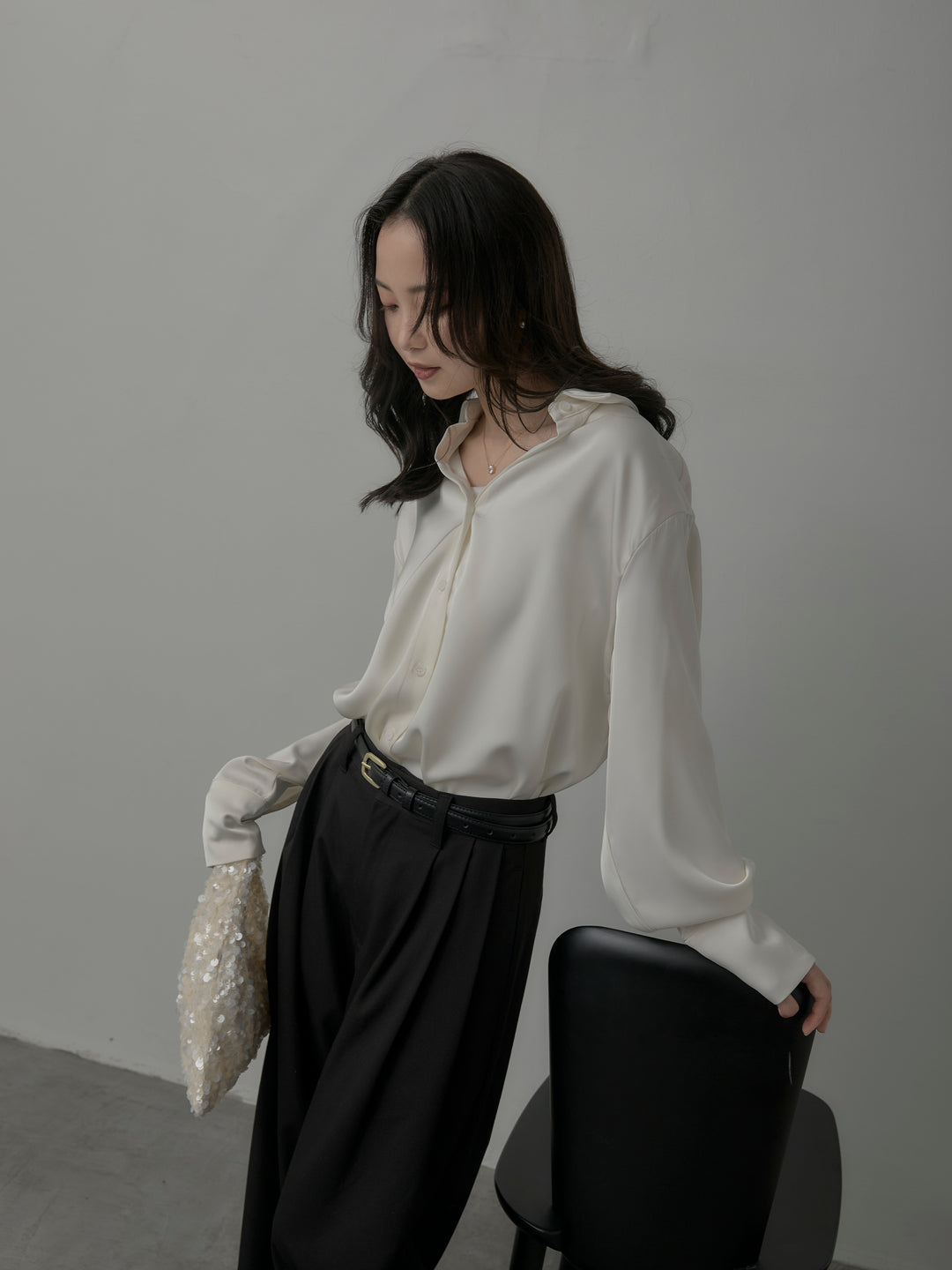 【SET】ケープ付きオーバーサテンシャツ+【Essential】３タックスラックス(2set)