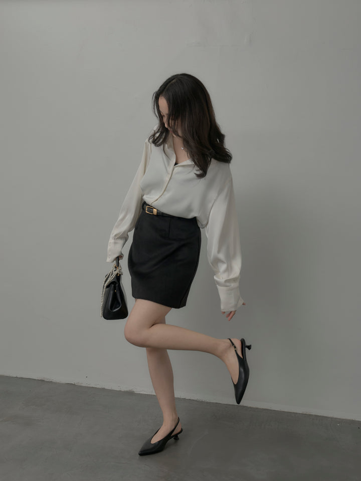 【SET】ケープ付きオーバーサテンシャツ+【Essential】ウールタッチミニスカート(2set)