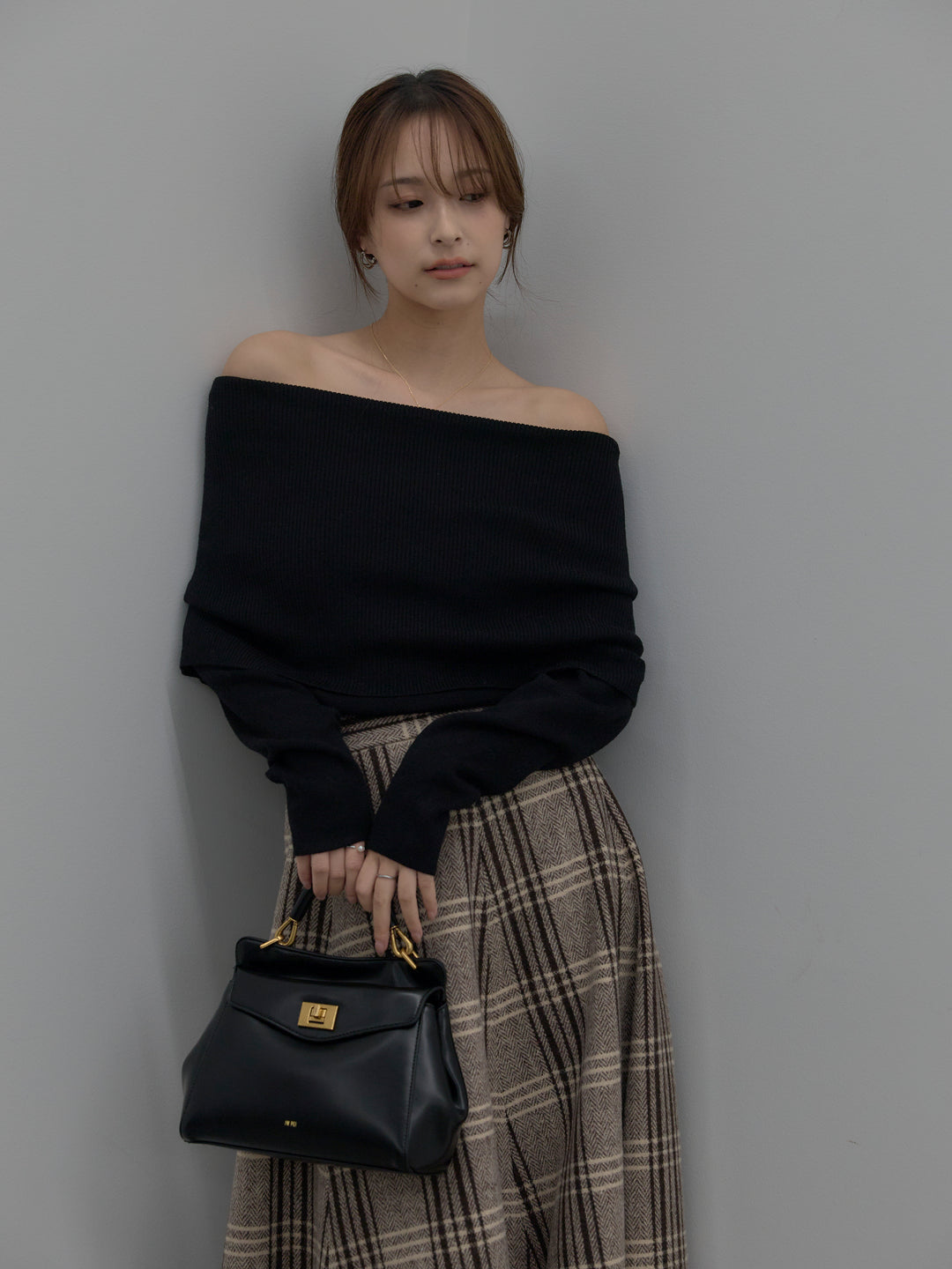 【SET】【premium touch】ソフトリブオフショルニットトップス+【Essential】クラシカルチェックウールタッチスカート(2set)