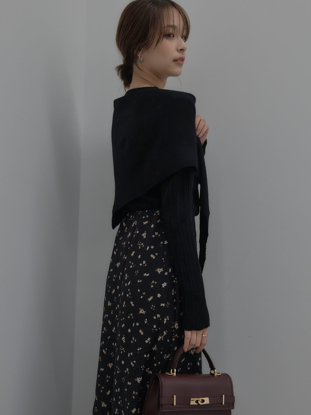 【SET】ニットスカーフ付きリブニットトップス+フラワーパターンマーメイドフレアスカート(2set)