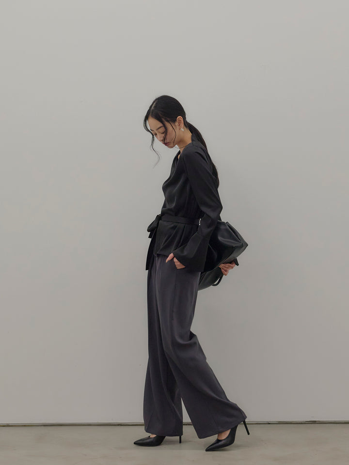 【Essential】2wayタイ付きベルスリーブサテンブラウス