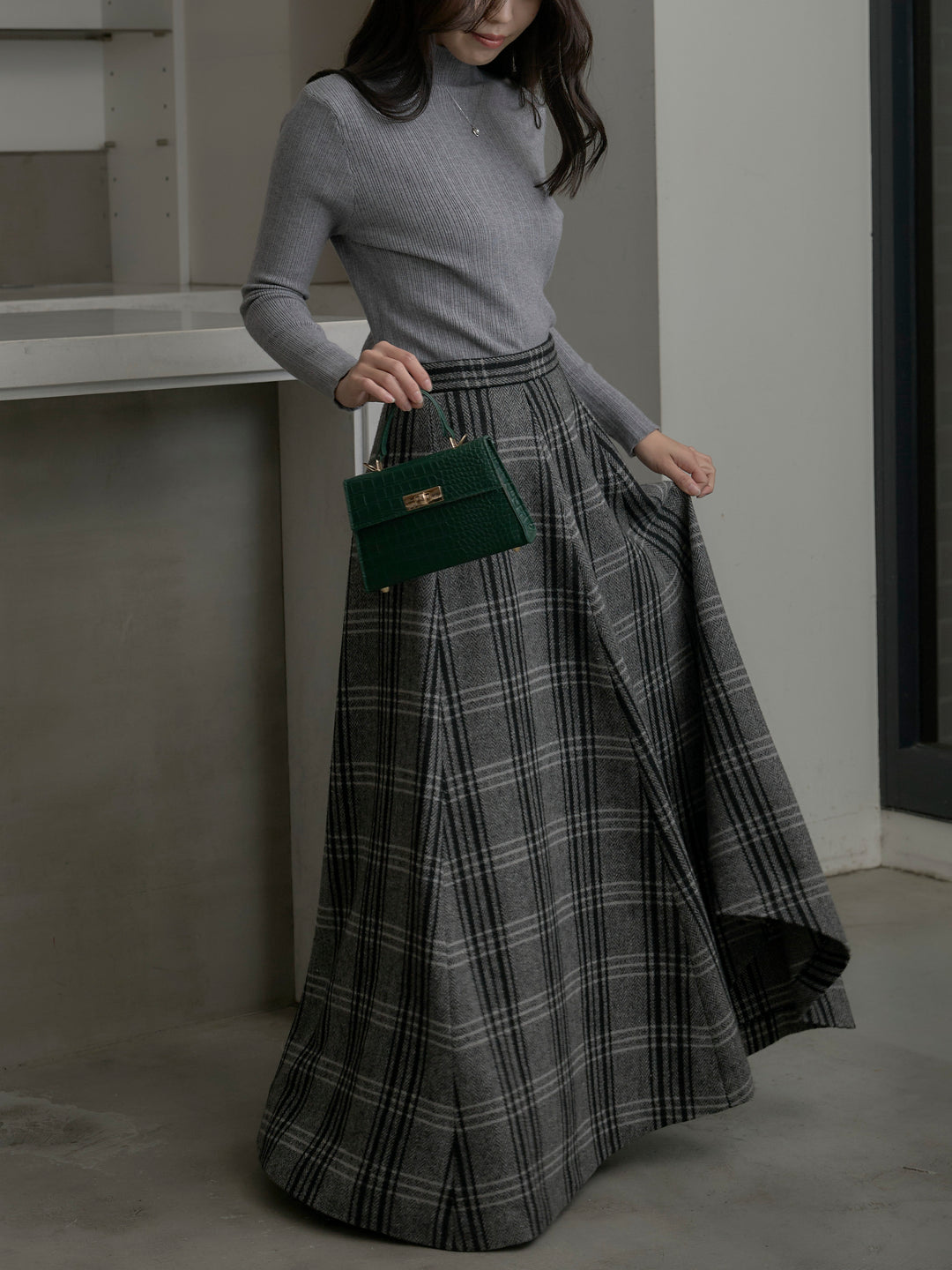 【Essential】クラシカルチェックウールタッチスカート