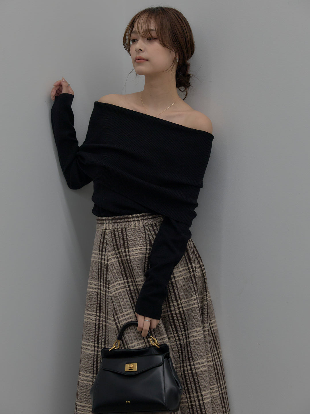 【SET】【premium touch】ソフトリブオフショルニットトップス+【Essential】クラシカルチェックウールタッチスカート(2set)