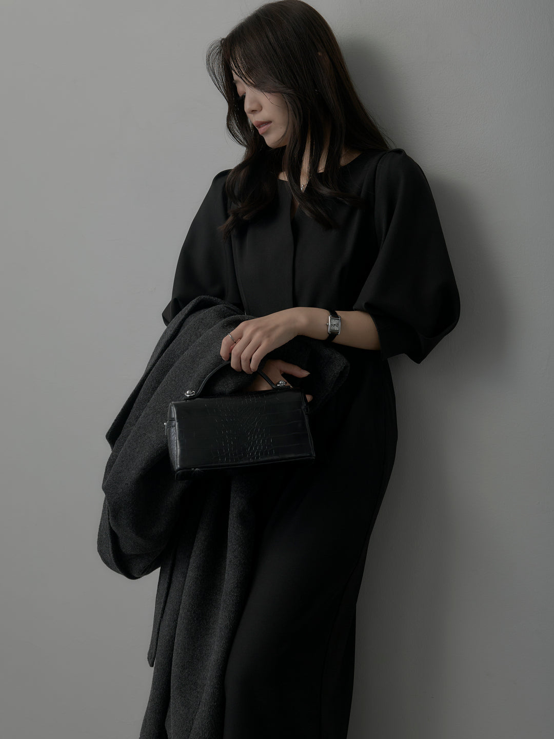 【Essential】裾レースパフスリーブワンピース