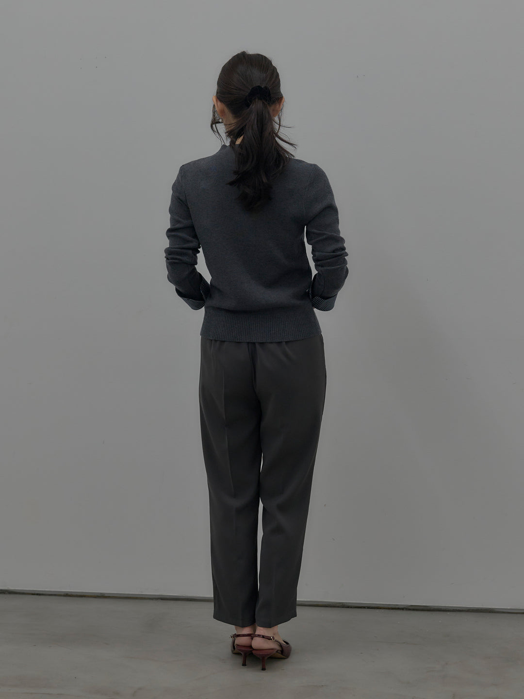 【SET】異素材ドッキングデザインボタンニットトップス+ベーシックテーパードパンツ(2set)